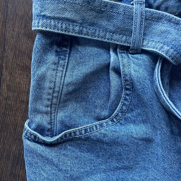 🩵Free People 🩵Belted Denim Mini Skirt 🩵 - Picture 4 of 6